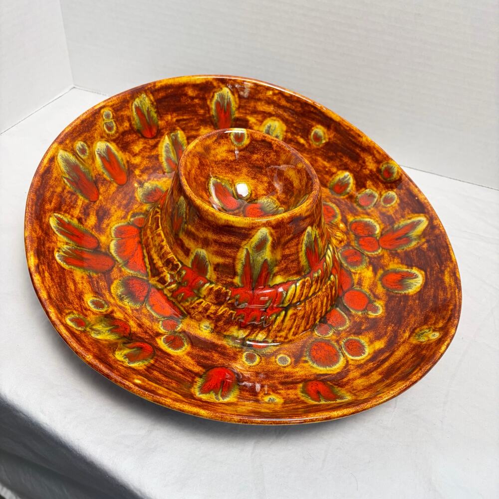 VTG 1970s Chip n Dip Sombrero glazed brown dish. 13 inch diameter. - Picture 2 of 6